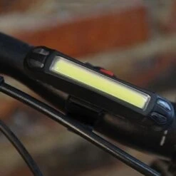 2 En 1 - Eclairage De Vélo Rouge Et Blanc Eclairage De Vélo LED -Vélo route Magasin 2 en 1 eclairage de velo rouge et blanc eclairage de velo led 2