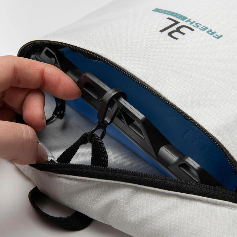 Rockrider HOUSSE ISOTHERME POCHE À EAU BLANCHE 3L 6 Rockrider HOUSSE ISOTHERME POCHE À EAU BLANCHE 3L – Image 4