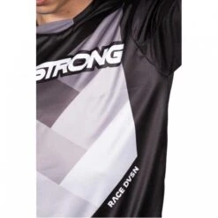 Stay Strong Maillot BMX Manches Longues Staystrong - Chevron Noir 10 Stay Strong Maillot BMX Manches Longues Staystrong - Chevron Noir -Vélo route Magasin maillot bmx manches longues staystrong chevron noir 3