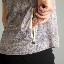 Rockrider MAILLOT MANCHES COURTES VELO VTT EXPL 100 FEMME BEIGE 13 Rockrider MAILLOT MANCHES COURTES VELO VTT EXPL 100 FEMME BEIGE -Vélo route Magasin maillot manches courtes velo vtt expl 100 femme beige 3