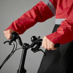 BTWIN PONCHO PLUIE VISIBILITE NUIT VELO VILLE 540 NOIR ROUGE -Vélo route Magasin poncho pluie visibilite nuit velo ville 540 noir rouge 4