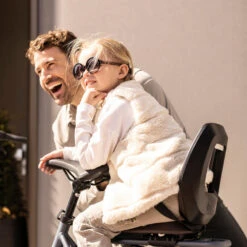 Bobike Siège Arrière Vélo Porte-bagages One Junior - Jusqu'à 35kg Noir Et Marron -Vélo route Magasin siege arriere velo porte bagages one junior jusqua 35kg noir et marron 5