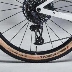 Rockrider VELO VTT Cross Country RACE 900 GX AXS, Roues Mavic Crossmax, Cadre Carbone -Vélo route Magasin velo vtt cross country race 900 gx axs roues mavic crossmax cadre carbone 5